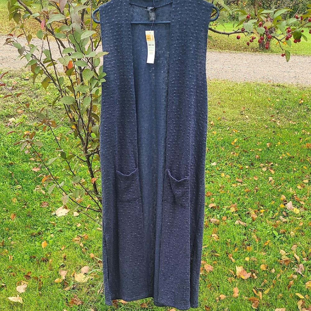 Agnes & Dora Navy Textured Vest